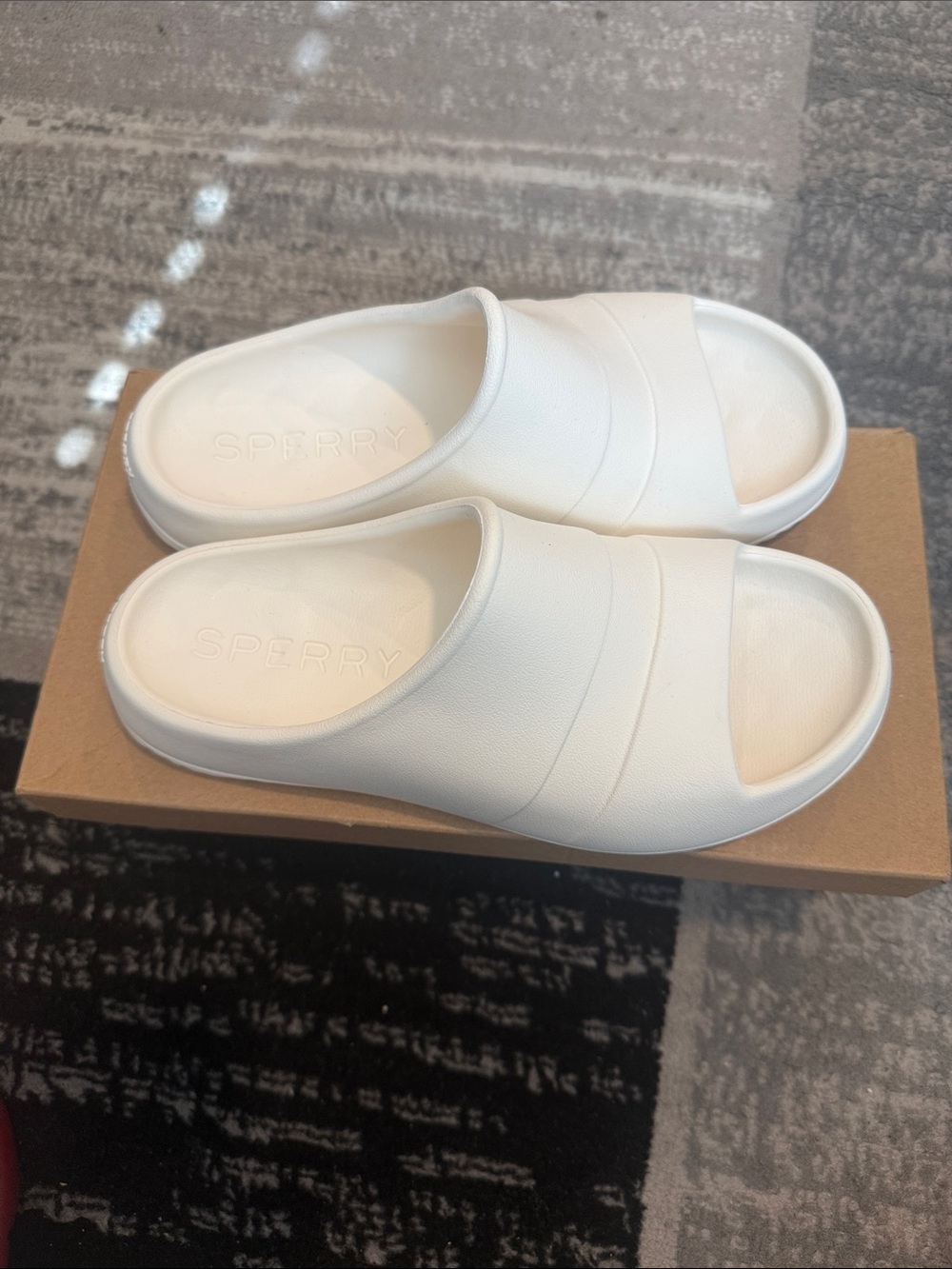 Sperry Women's White Slide Sandals - Cushioned Slip-On